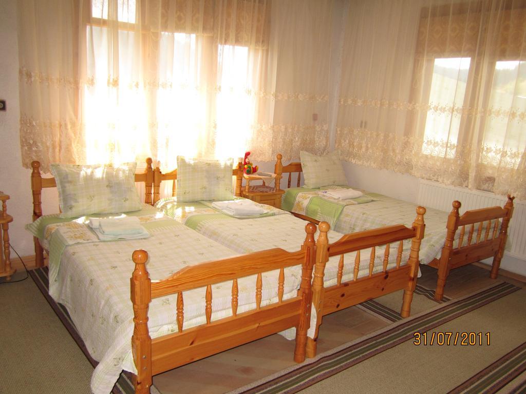 Kristal Guest House 트리그라드 객실 사진